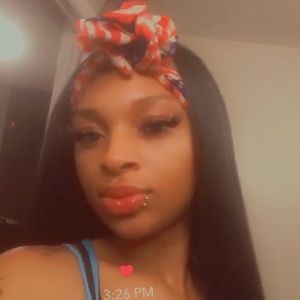 Meet your Posher, Bria